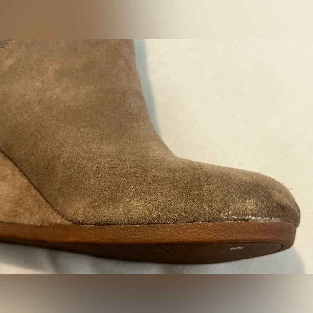 Toms Taupe Suede Boots Ankle Booties Women’s Shoes Size 7.5 - Picture 13 of 16